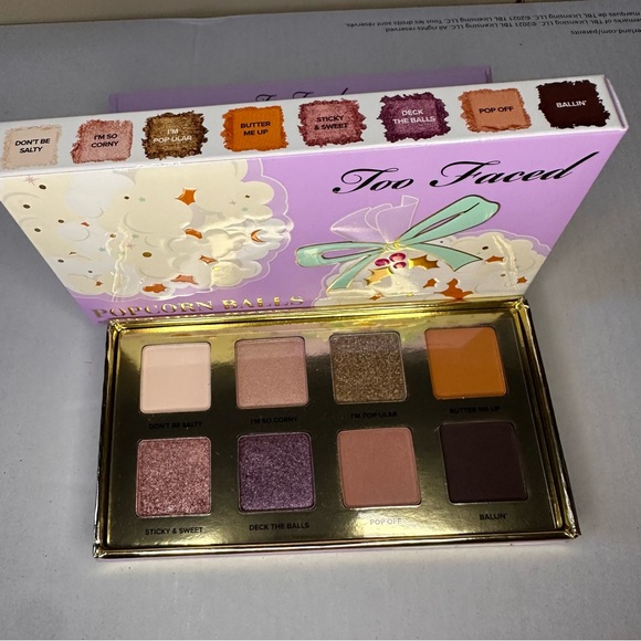 Too Faced Popcorn Balls eyeshadow palette - Picture 4 of 6